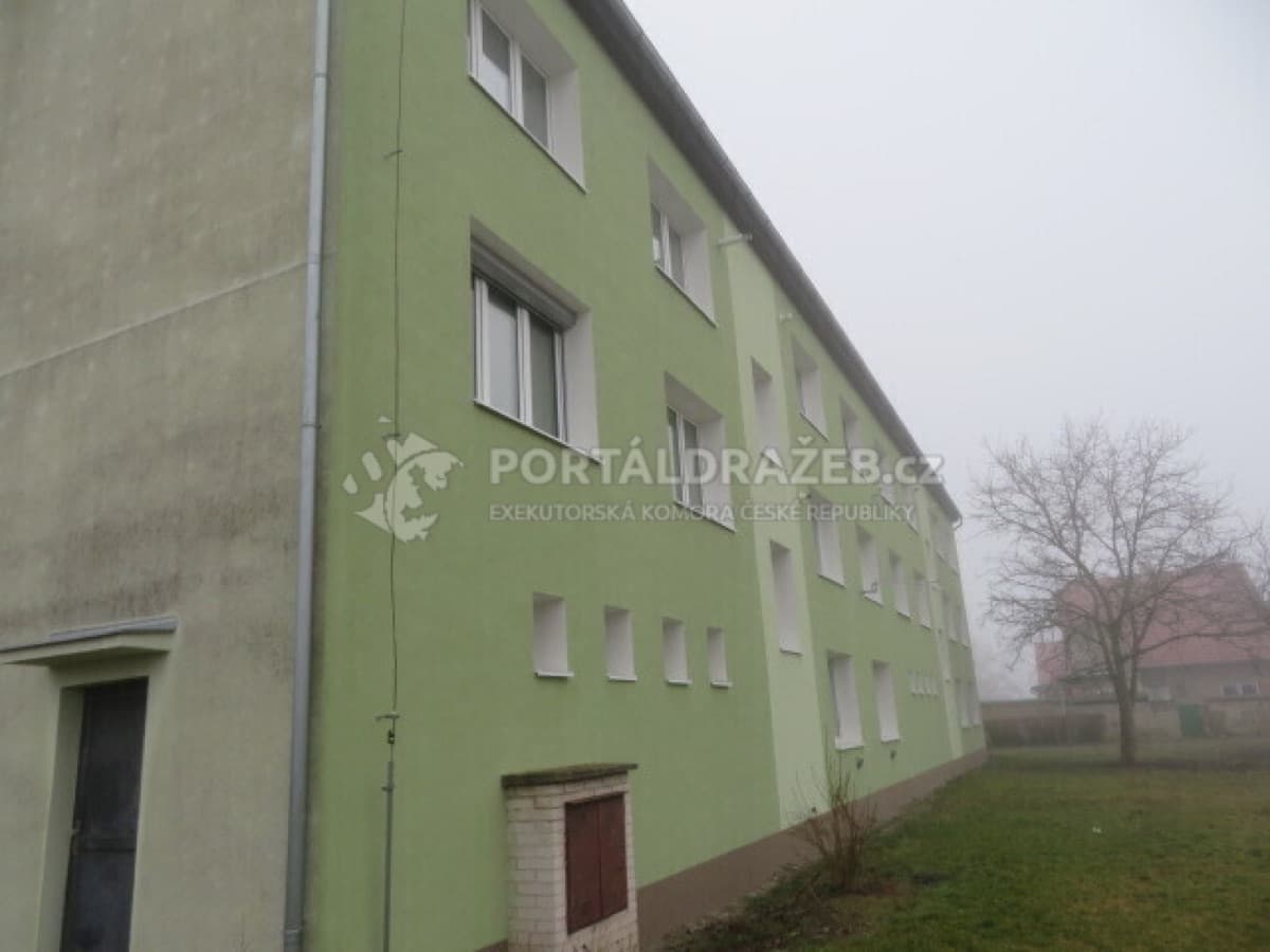 Spoluvlastnický podíl 8/606 na bytovém domě č.p. 344, 371, obec Dobroměřice, k.ú. Dobroměřice — foto 5